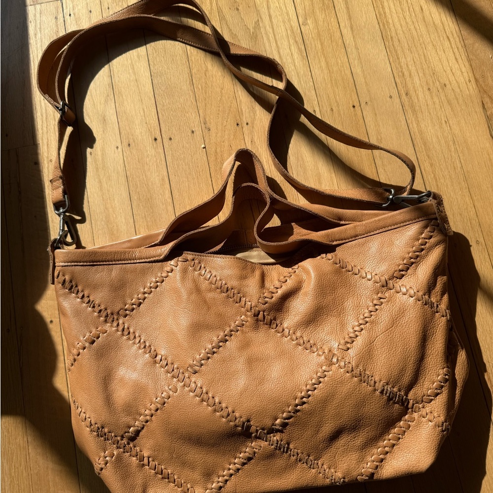 Latico Leathers Van Tote/Crossbody
